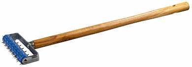 Валик игольчатый STAYER для гипсокартона в сборе, металлические иглы, ручка 500мм, 32х150мм (арт. 0395-15)